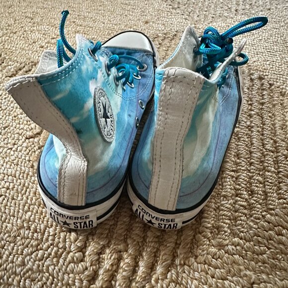 Unique High-tops Converse Women's Size 6 Blue Tones Pattern - Picture 8 of 9